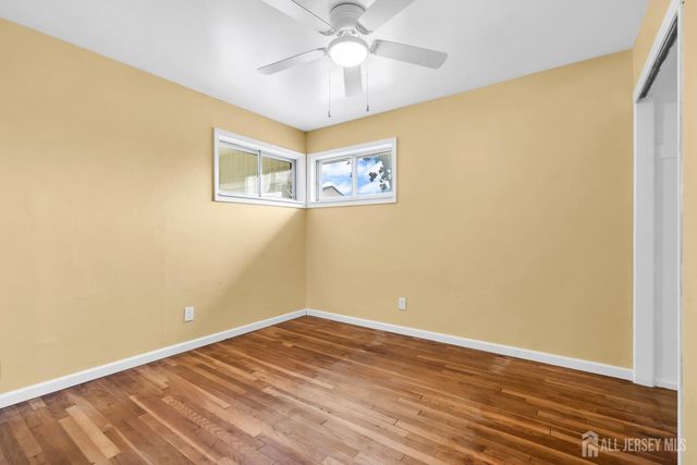 106 Kendall Drive, Sayreville, NJ 08859
