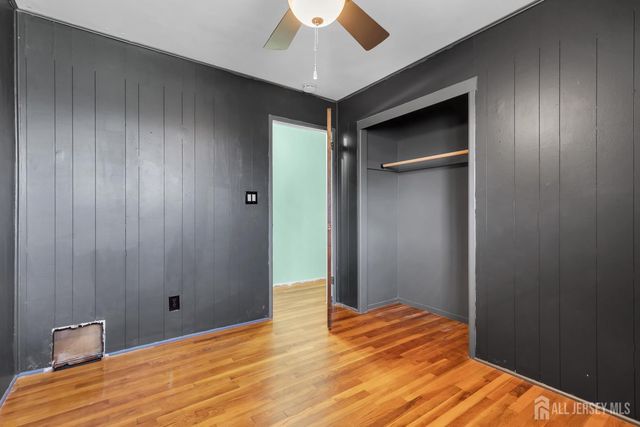 106 Kendall Drive, Sayreville, NJ 08859