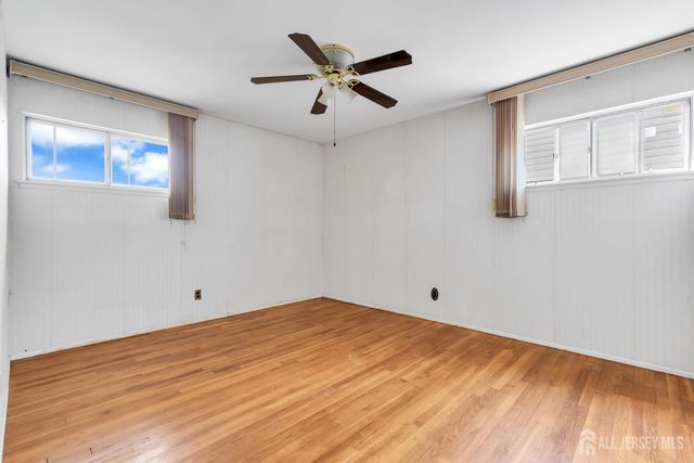 106 Kendall Drive, Sayreville, NJ 08859