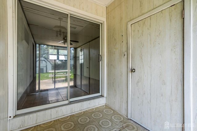 106 Kendall Drive, Sayreville, NJ 08859