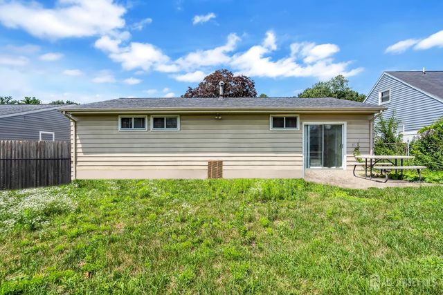 106 Kendall Drive, Sayreville, NJ 08859