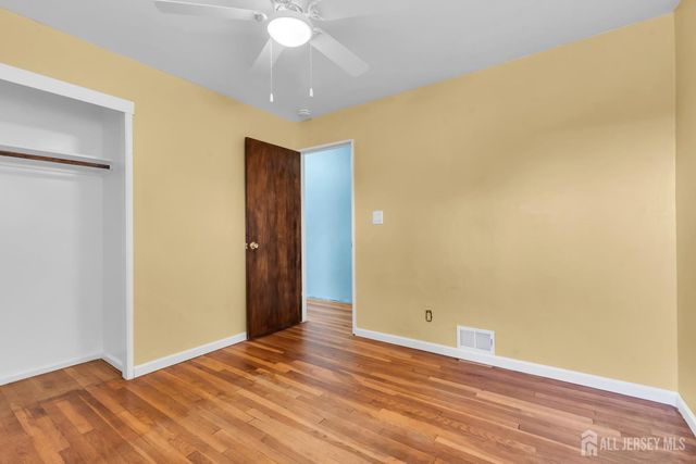 106 Kendall Drive, Sayreville, NJ 08859