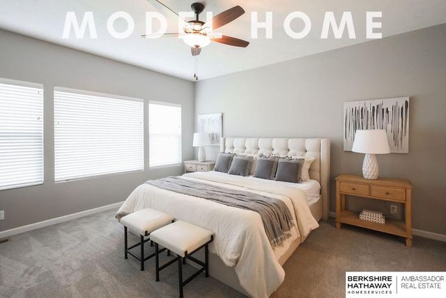 10522 S 113th Street, Papillion, NE 68046