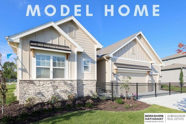 10522 S 113th Street, Papillion, NE 68046