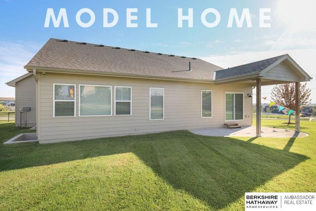 10522 S 113th Street, Papillion, NE 68046