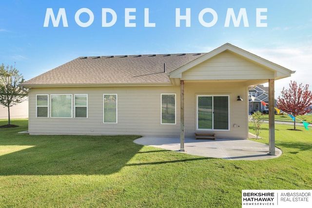 10522 S 113th Street, Papillion, NE 68046