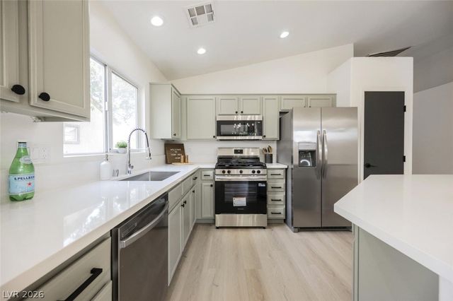 4209 West Delhi Avenue, North Las Vegas, NV 89032