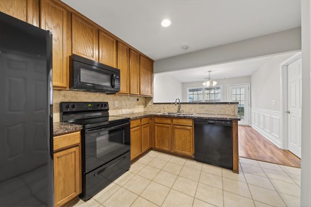 126 Noel Cove Circle, Hermitage, TN 37076