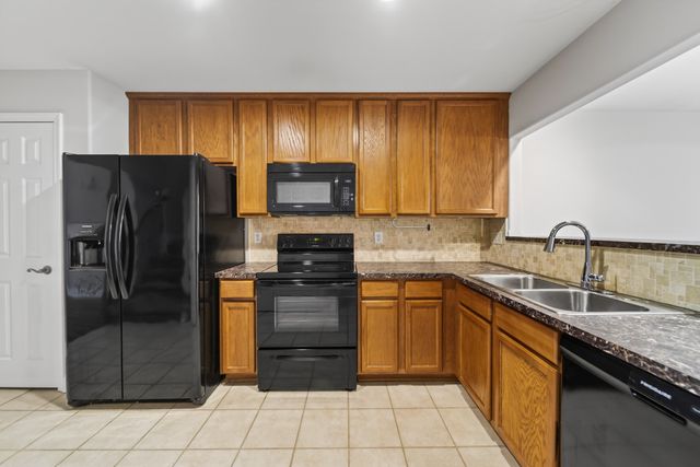 126 Noel Cove Circle, Hermitage, TN 37076