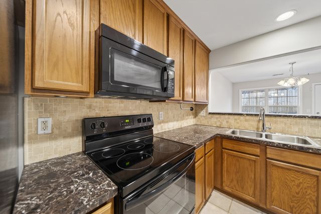 126 Noel Cove Circle, Hermitage, TN 37076