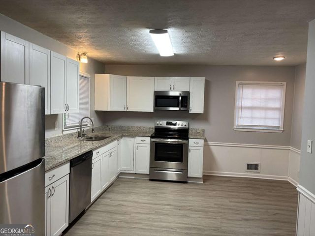 2858 Davidson Drive 2858, Lithonia, GA 30058