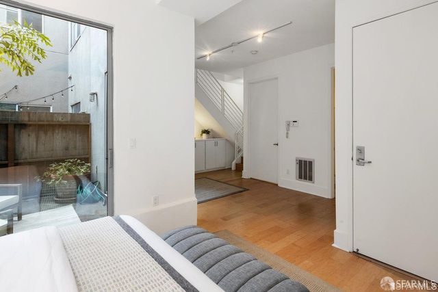15 Lucerne Street B, San Francisco, CA 94103