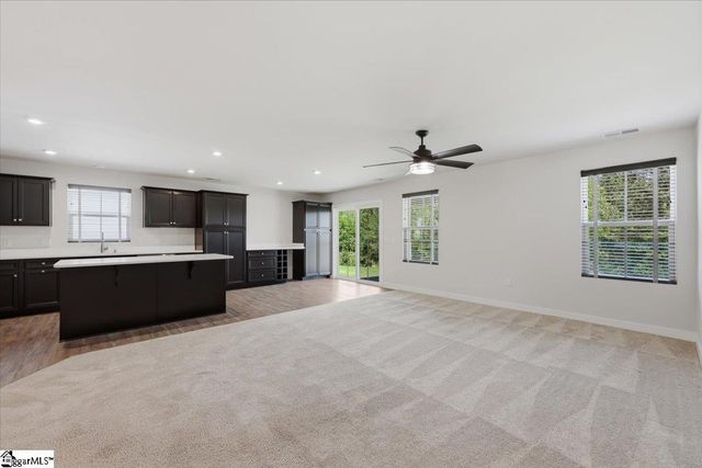 2250 Hemming Way, Boiling Springs, SC 29316