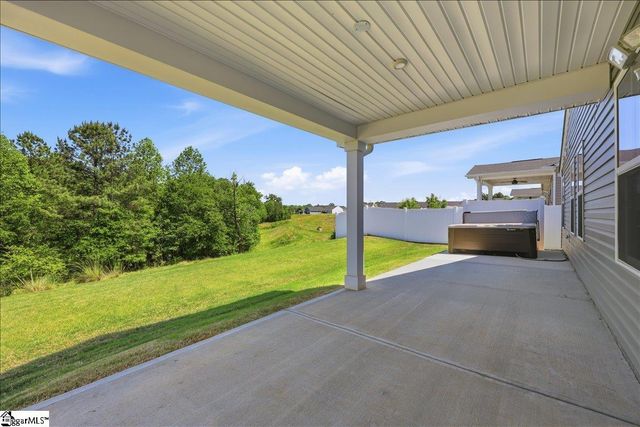 2250 Hemming Way, Boiling Springs, SC 29316