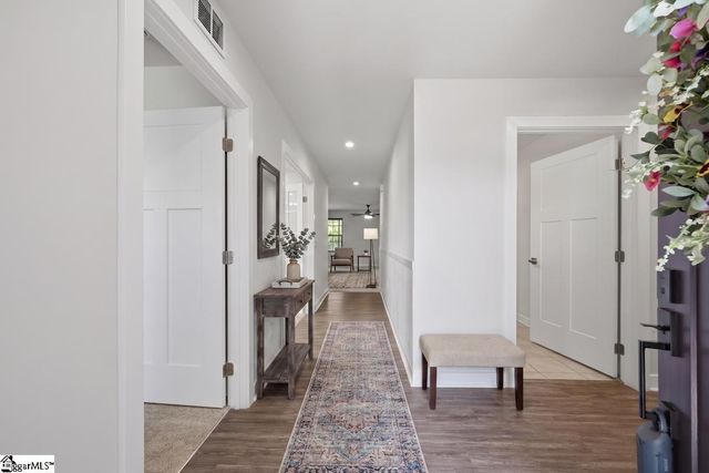 2250 Hemming Way, Boiling Springs, SC 29316