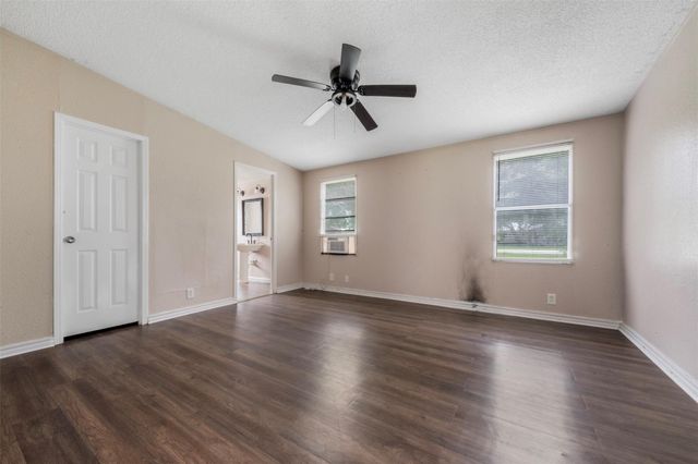 15807 Cypress Garden Drive, Tomball, TX 77377