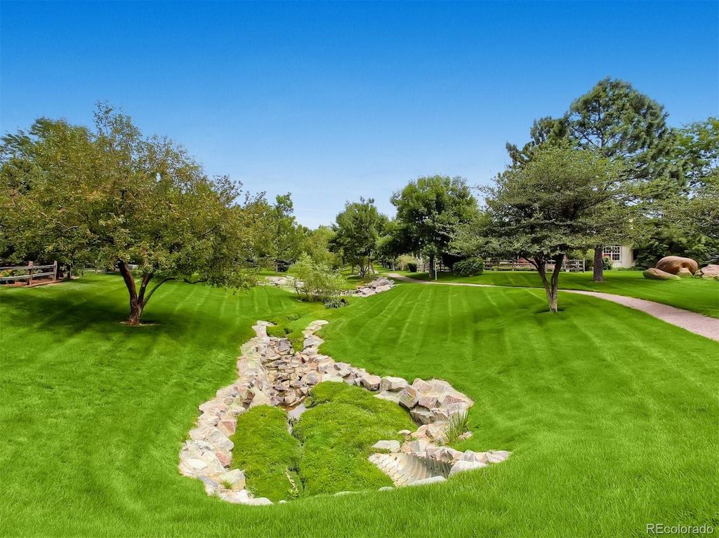 Image 30 of property listing at 7855 S Wabash Court, Centennial, CO 80112