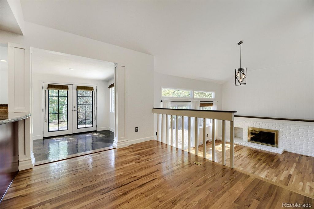 Image 6 of property listing at 7855 S Wabash Court, Centennial, CO 80112