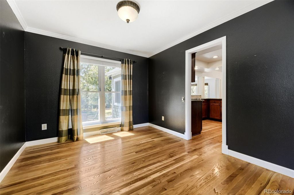 Image 9 of property listing at 7855 S Wabash Court, Centennial, CO 80112