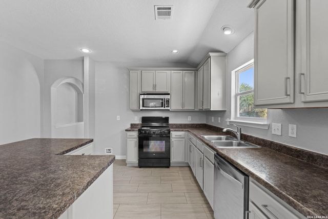 9718 SUN ML, San Antonio, TX 78254