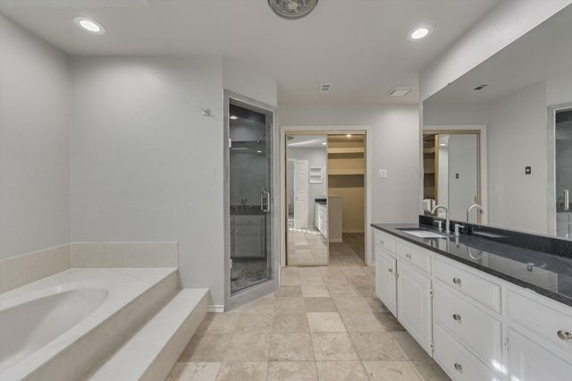 4 Whittier Court, Highland Village, TX 75077