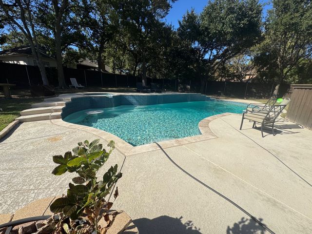 4 Whittier Court, Highland Village, TX 75077