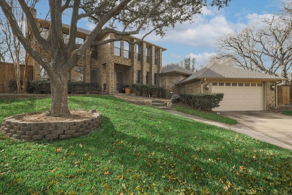4 Whittier Court, Highland Village, TX 75077