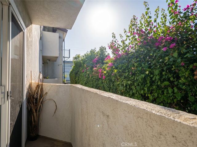6950 Remmet Avenue 3, Canoga Park, CA 91303