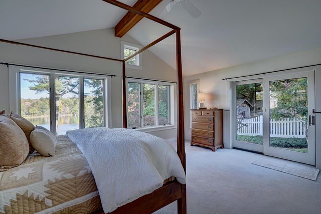 12 Roberts Road, Dover, NH 03820
