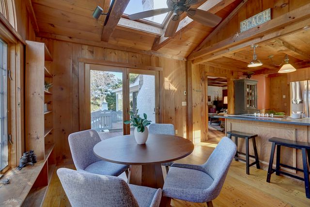 12 Roberts Road, Dover, NH 03820