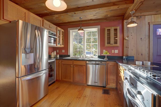 12 Roberts Road, Dover, NH 03820