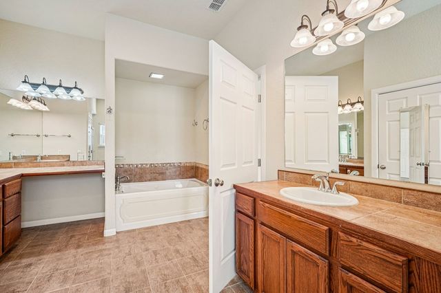 113 Pond Creek Lane, Hunt, TX 78024