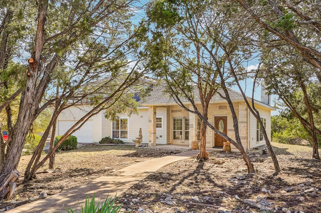 113 Pond Creek Lane, Hunt, TX 78024