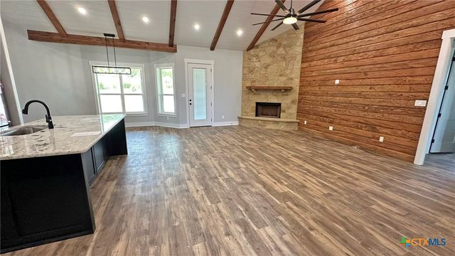 1540 Cottonwood Mesa Drive, Kempner, TX 76539