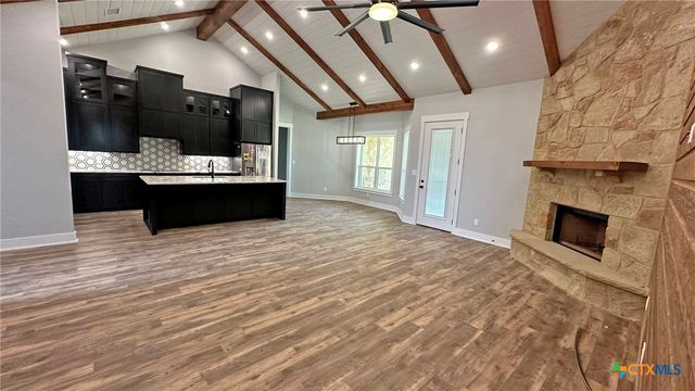 1540 Cottonwood Mesa Drive, Kempner, TX 76539
