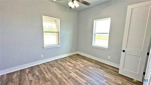 1540 Cottonwood Mesa Drive, Kempner, TX 76539