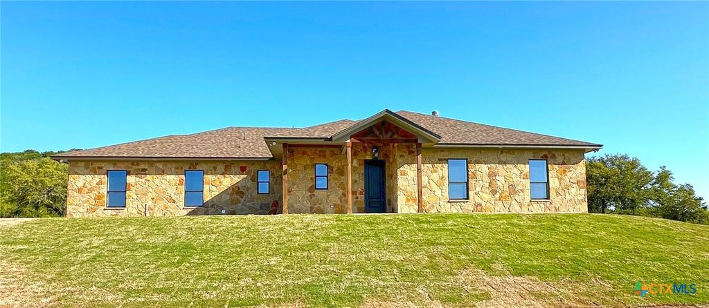 1540 Cottonwood Mesa Drive, Kempner, TX 76539