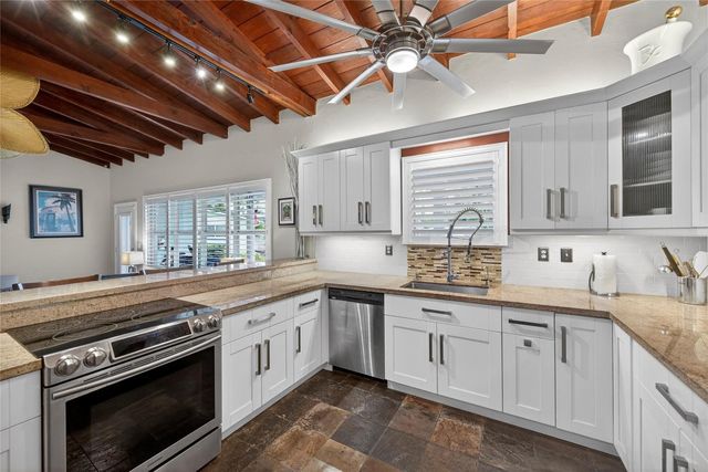 712 NW 29th Court, Wilton Manors, FL 33311