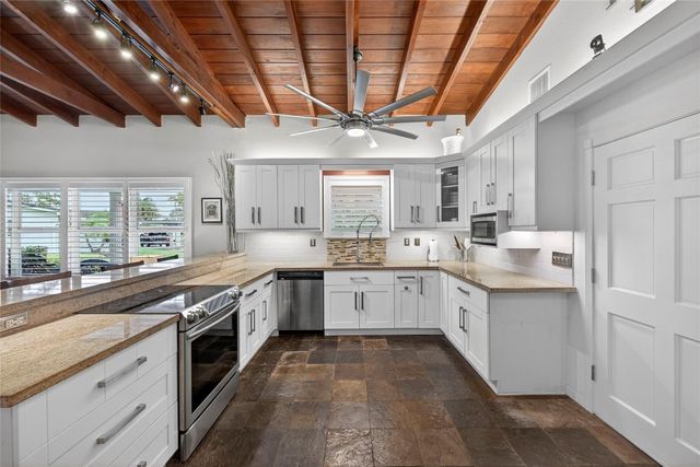 712 NW 29th Court, Wilton Manors, FL 33311