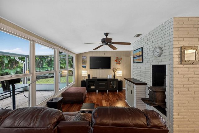 712 NW 29th Court, Wilton Manors, FL 33311