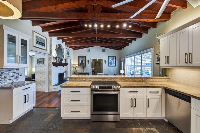 712 NW 29th Court, Wilton Manors, FL 33311