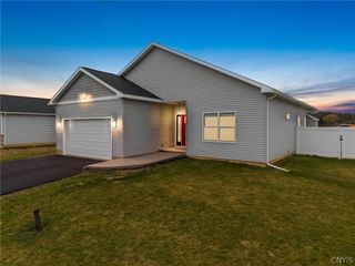 241 Bloomfield, Van Buren, NY 13027