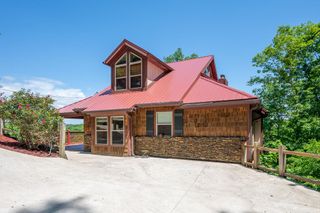 561 Summit Lane, Ellijay, GA 30540