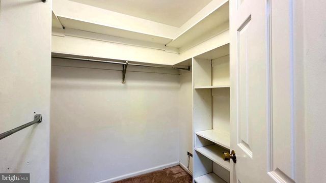 13 PAINTERS LN, Chesterbrook, PA 19087