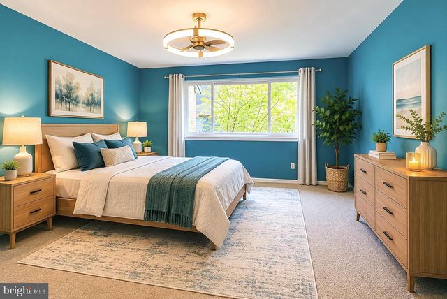 13 PAINTERS LN, Chesterbrook, PA 19087