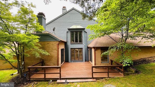 13 PAINTERS LN, Chesterbrook, PA 19087