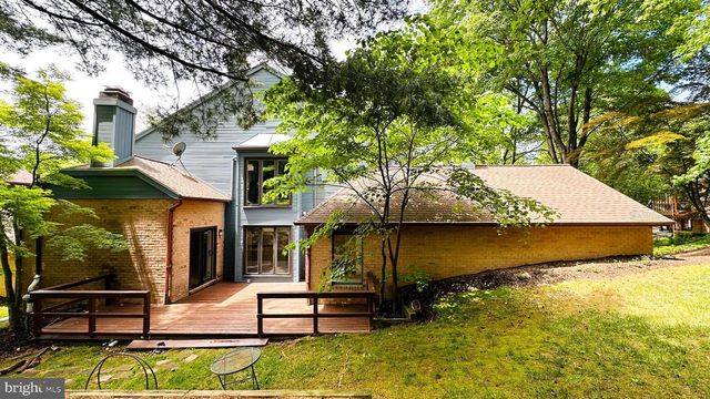 13 PAINTERS LN, Chesterbrook, PA 19087