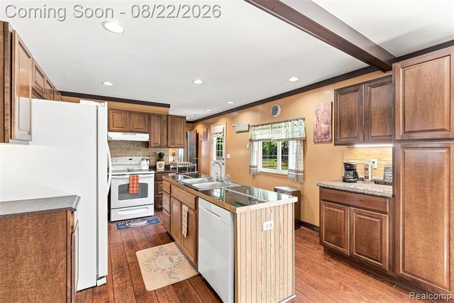 12606 Greenhill Drive, Grand Blanc, MI 48439
