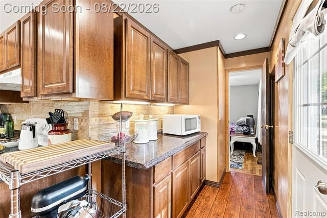 12606 Greenhill Drive, Grand Blanc, MI 48439