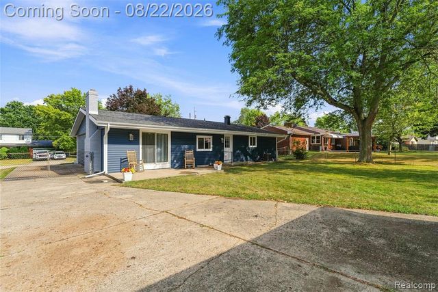 12606 Greenhill Drive, Grand Blanc, MI 48439